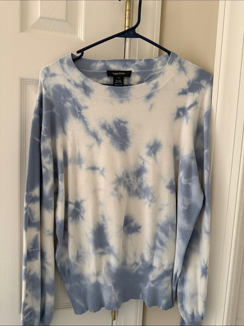 Karen Kane Women’s Blue and White Tie-Dye Sweater